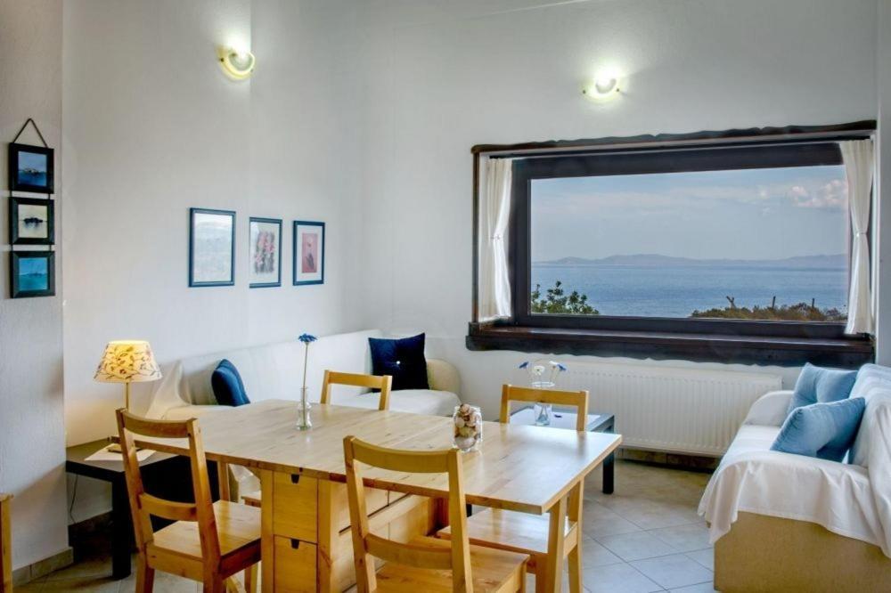 לריסוס Katevi Luxury Seafront Villa מראה חיצוני תמונה