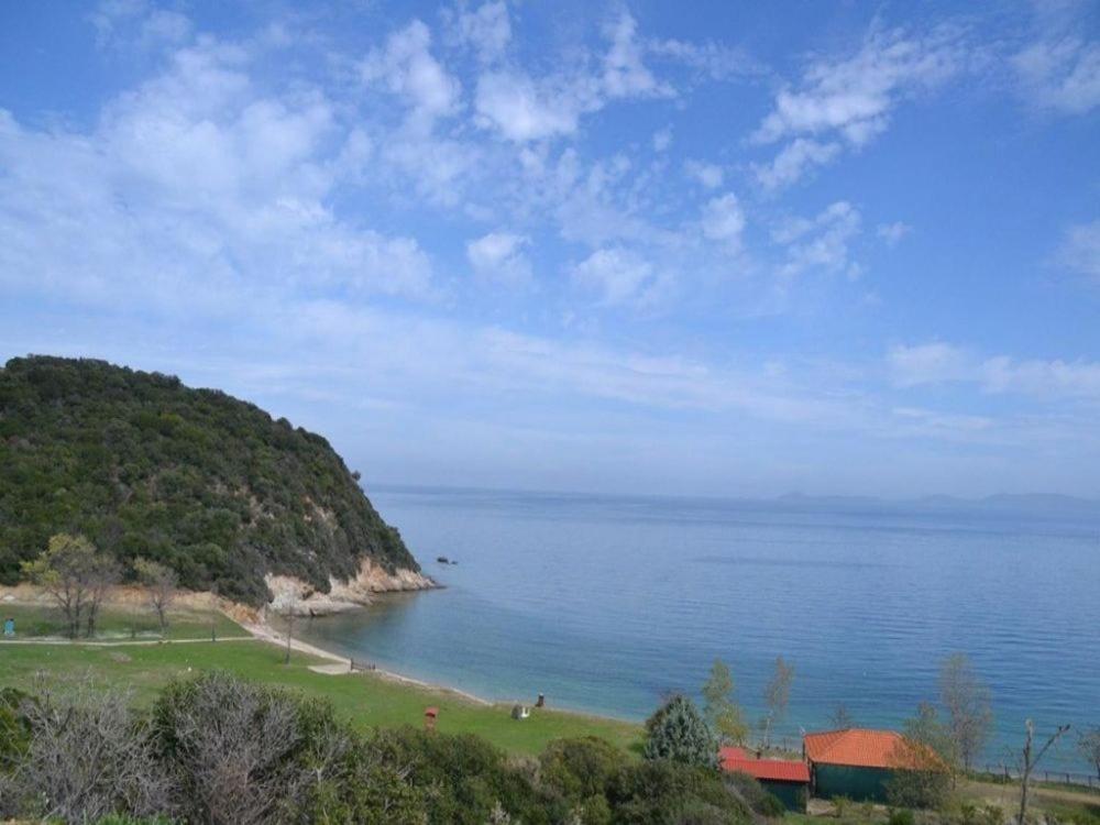 לריסוס Katevi Luxury Seafront Villa מראה חיצוני תמונה