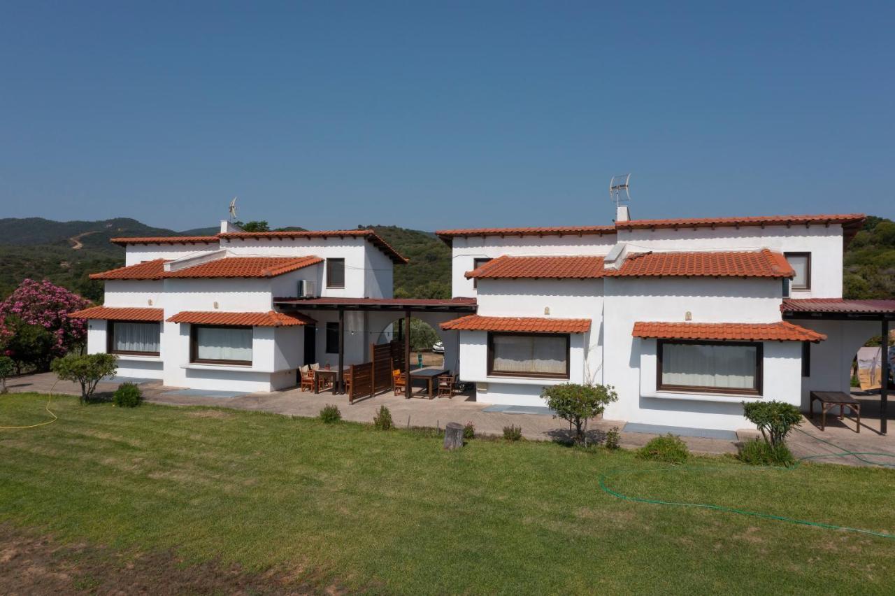 לריסוס Katevi Luxury Seafront Villa מראה חיצוני תמונה