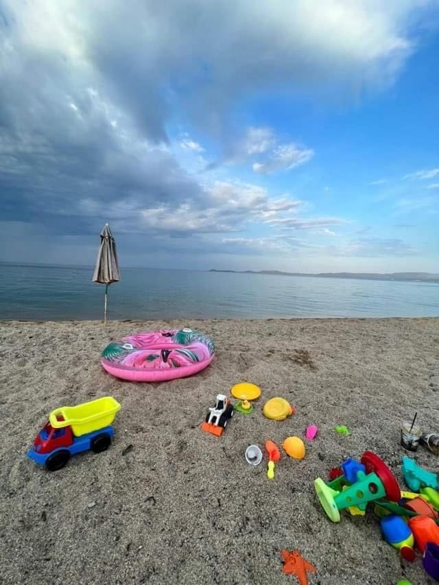 לריסוס Katevi Luxury Seafront Villa מראה חיצוני תמונה